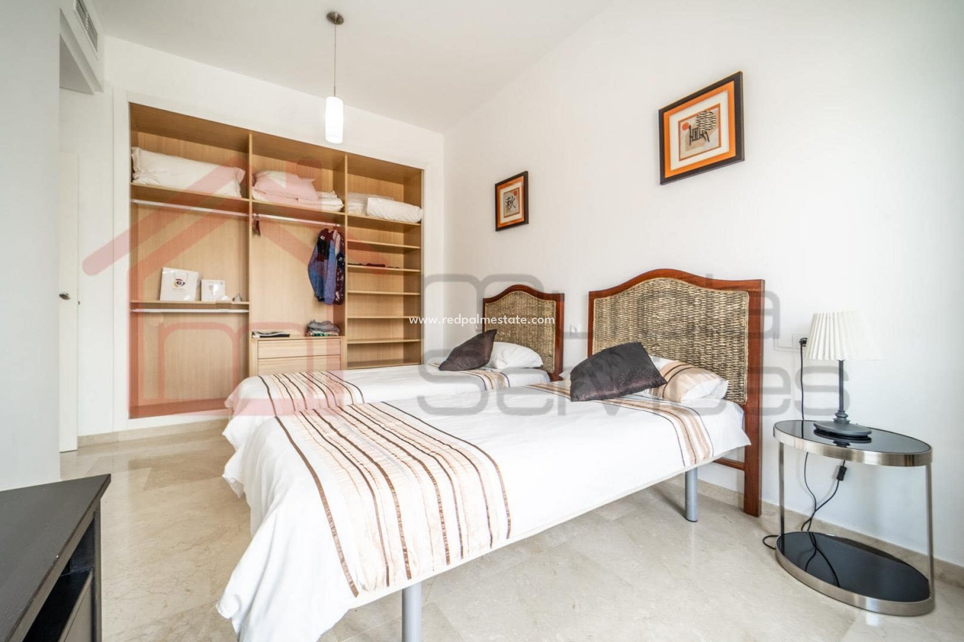 Reventa - Villa -
El Valle Golf Resort - Inland