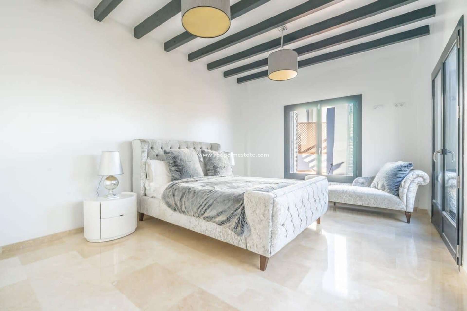 Reventa - Villa -
El Valle Golf Resort - Inland