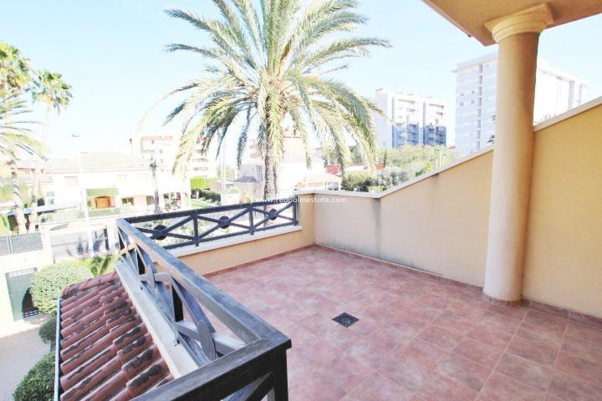 Reventa - Villa -
Elche - Altabix