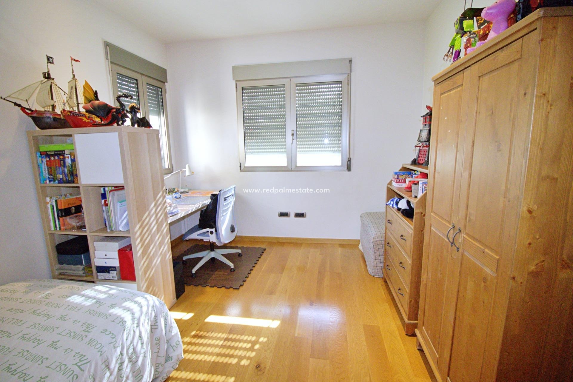 Reventa - Villa -
Elche - Peña las Águilas