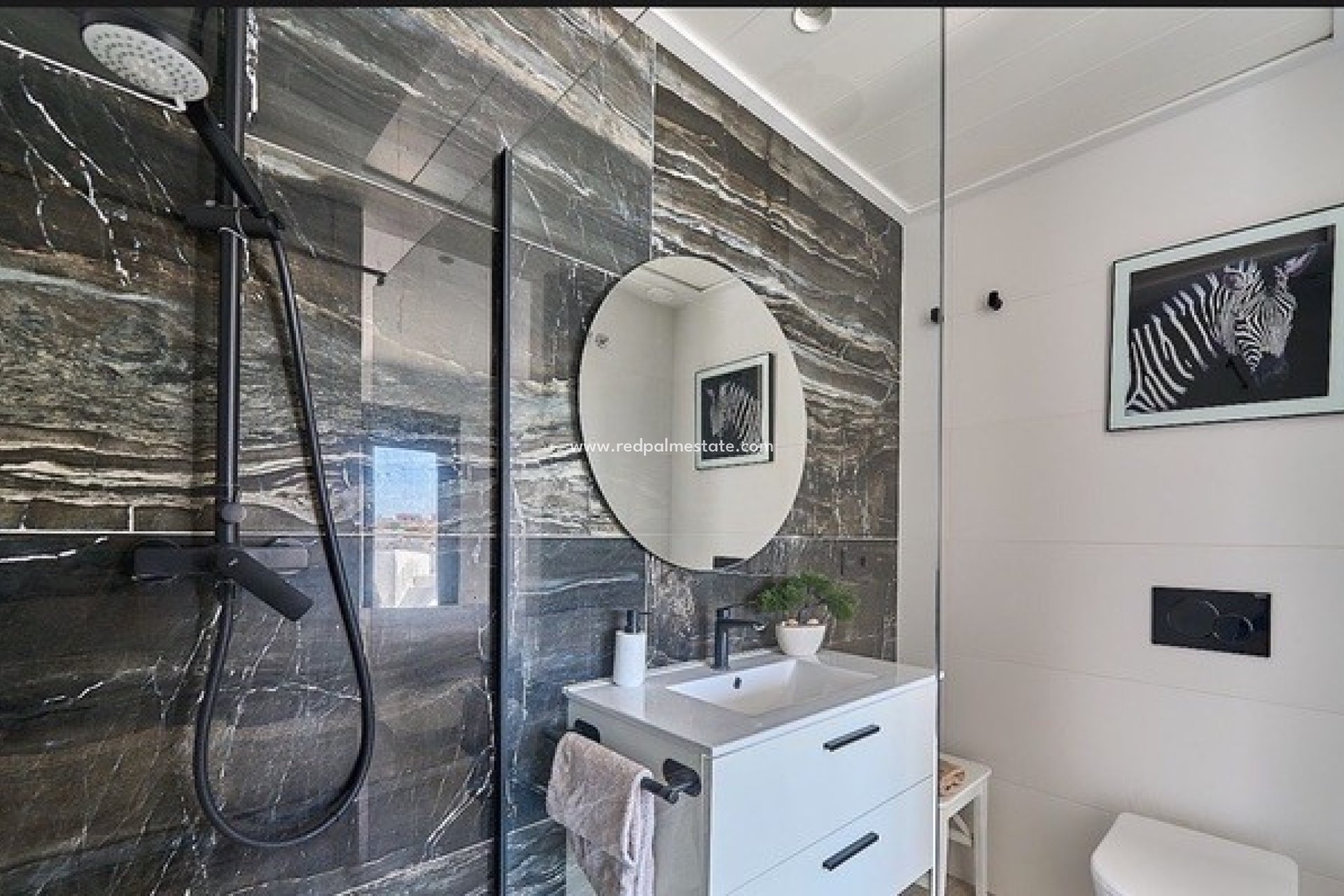 Reventa - Villa -
Finestrat