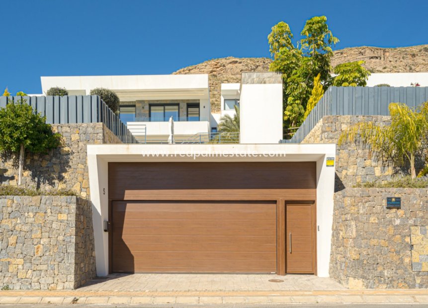 Reventa - Villa -
Finestrat