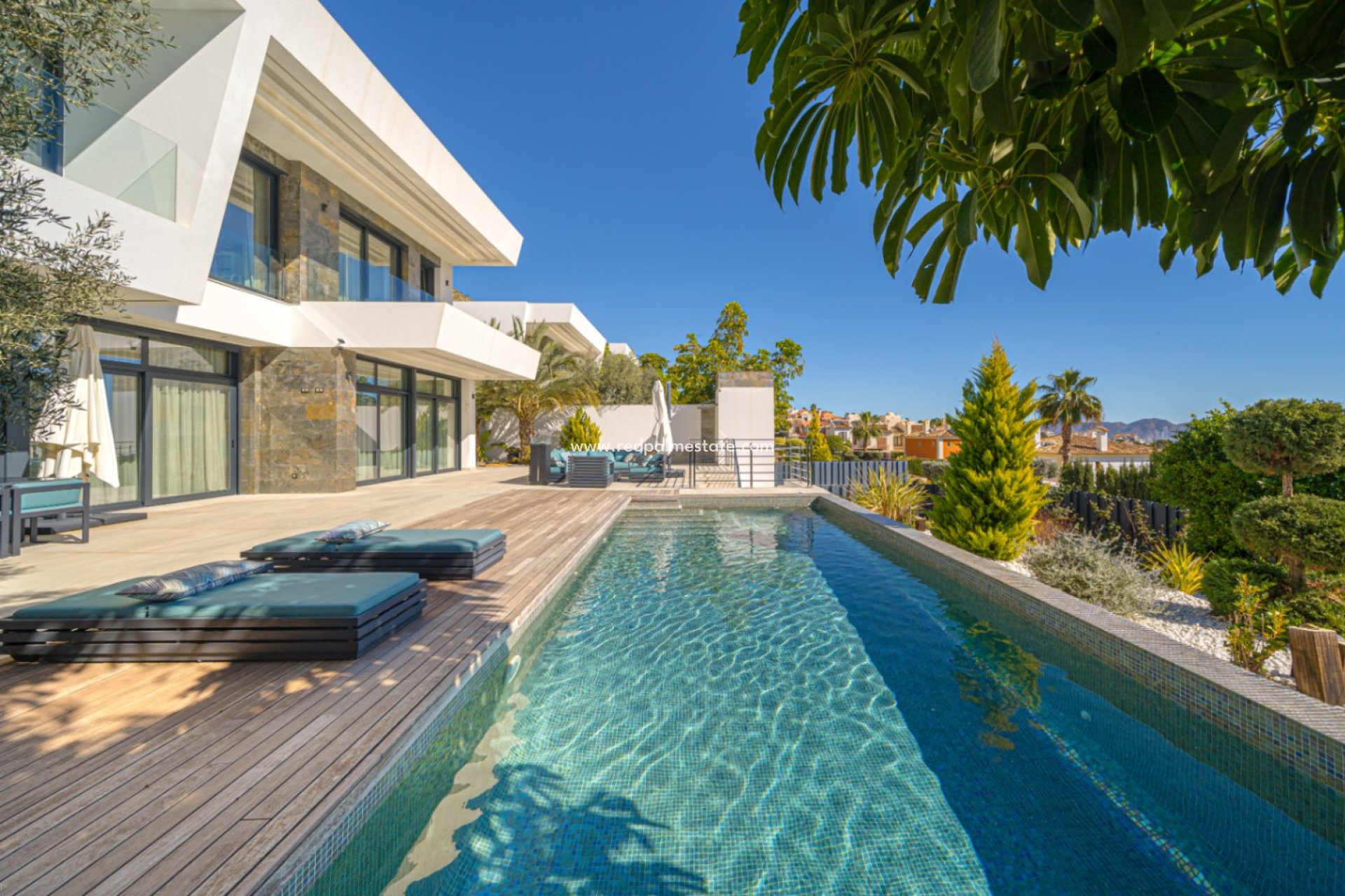 Reventa - Villa -
Finestrat