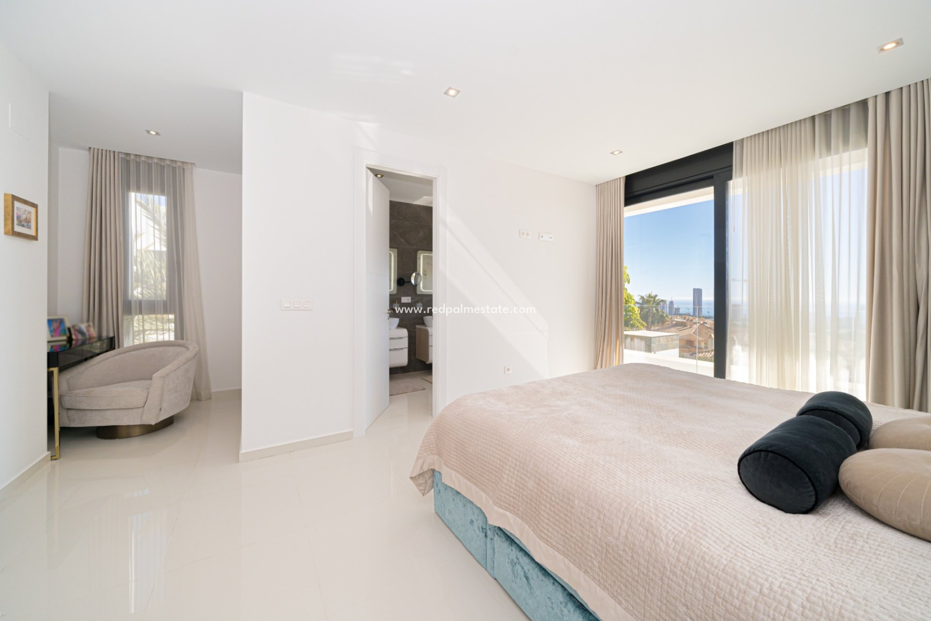 Reventa - Villa -
Finestrat