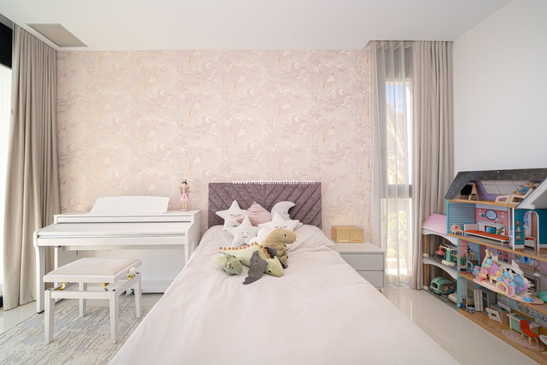 Reventa - Villa -
Finestrat