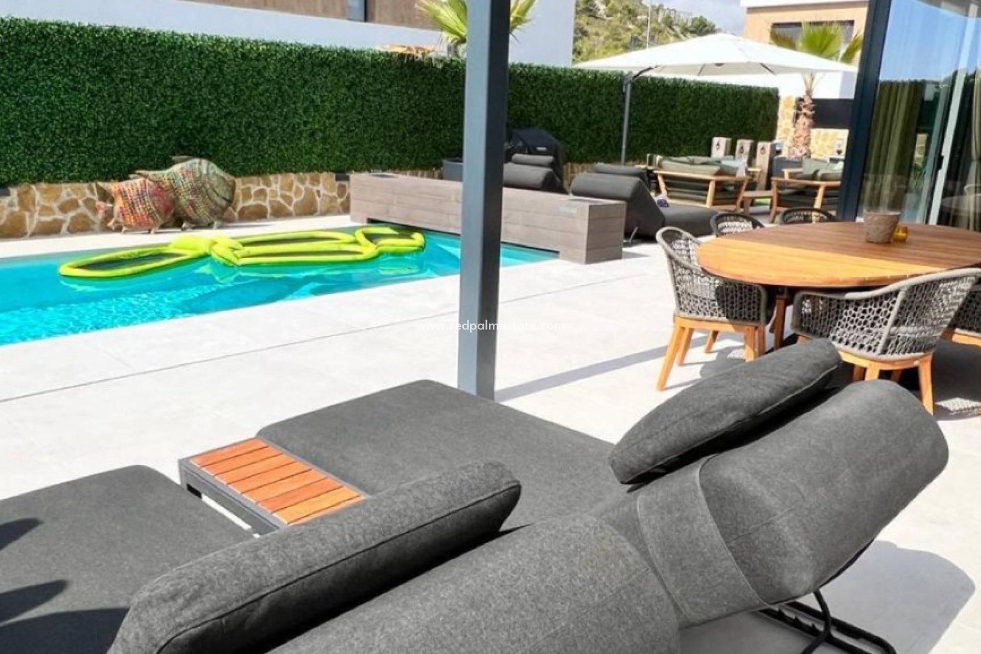 Reventa - Villa -
Finestrat