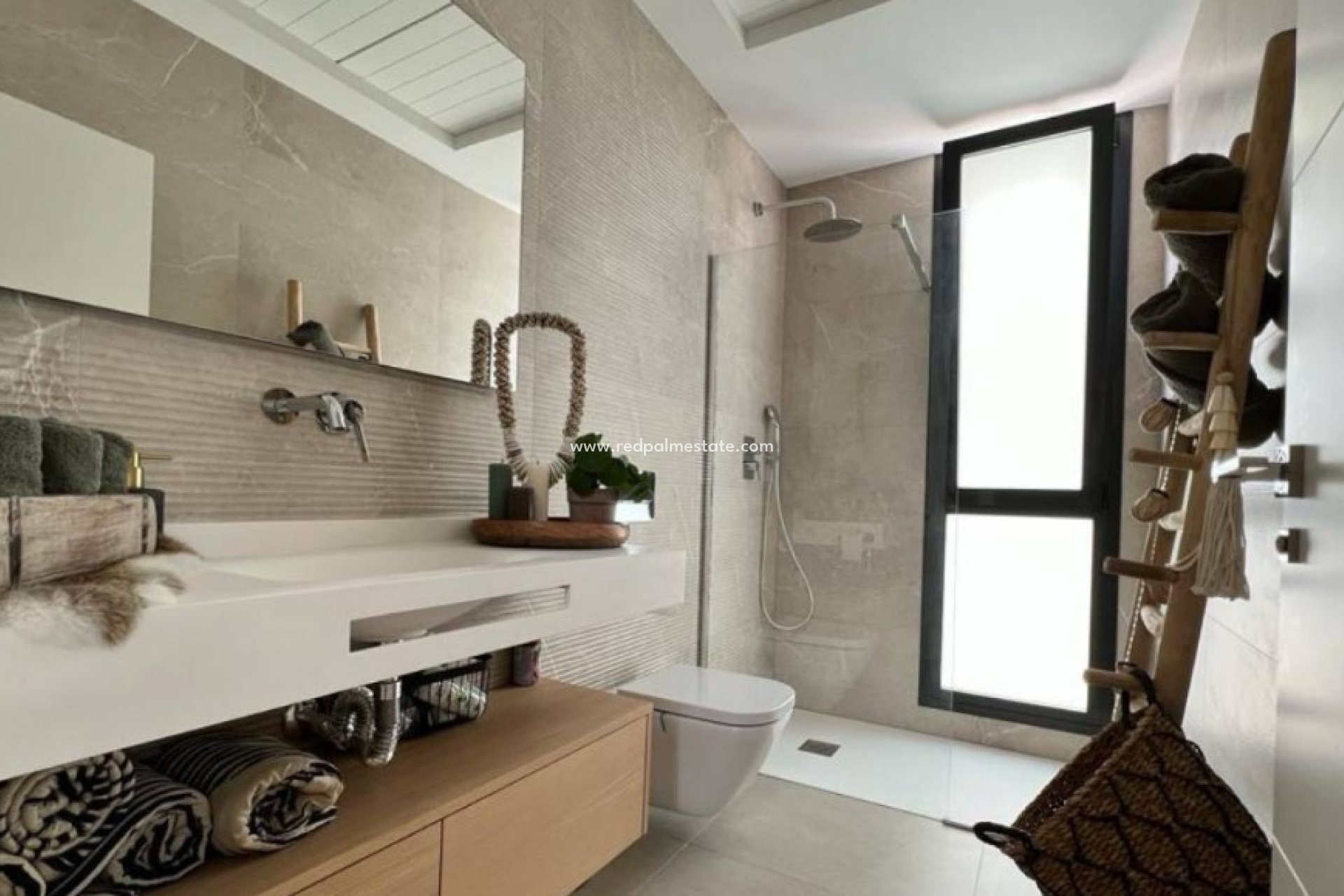 Reventa - Villa -
Finestrat