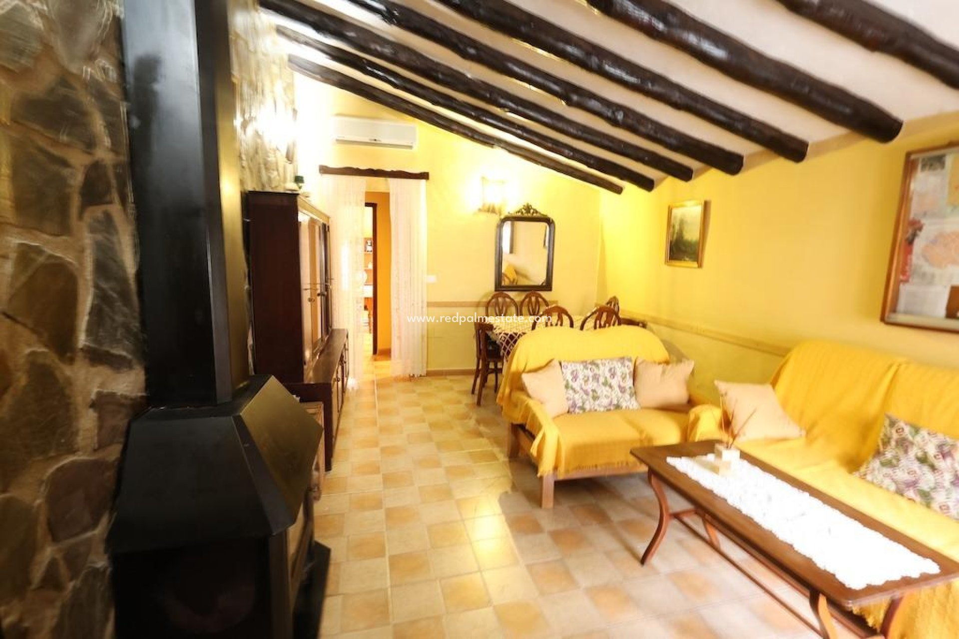 Reventa - Villa -
Fortuna - La garapacha