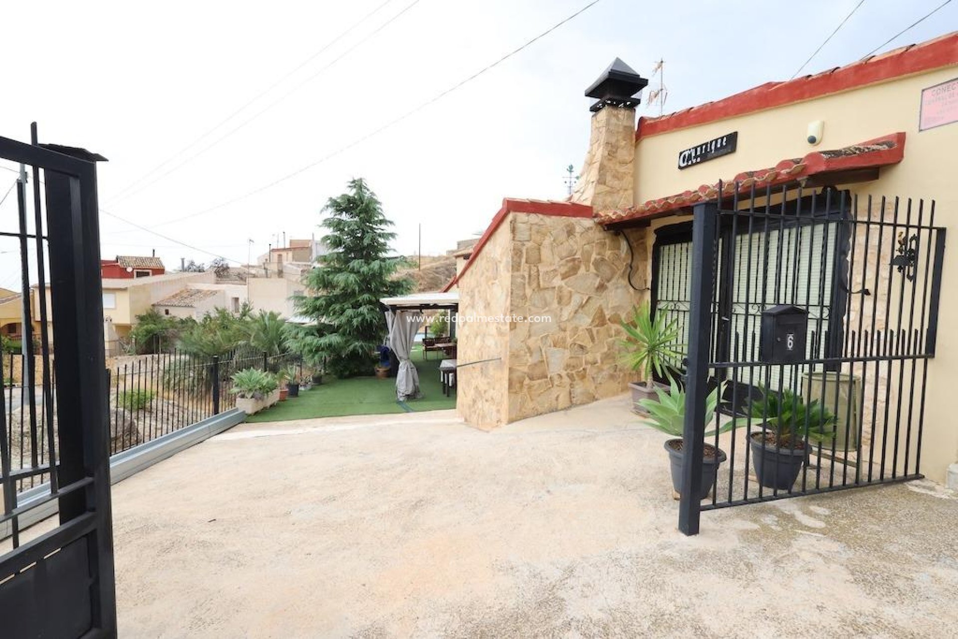 Reventa - Villa -
Fortuna - La garapacha