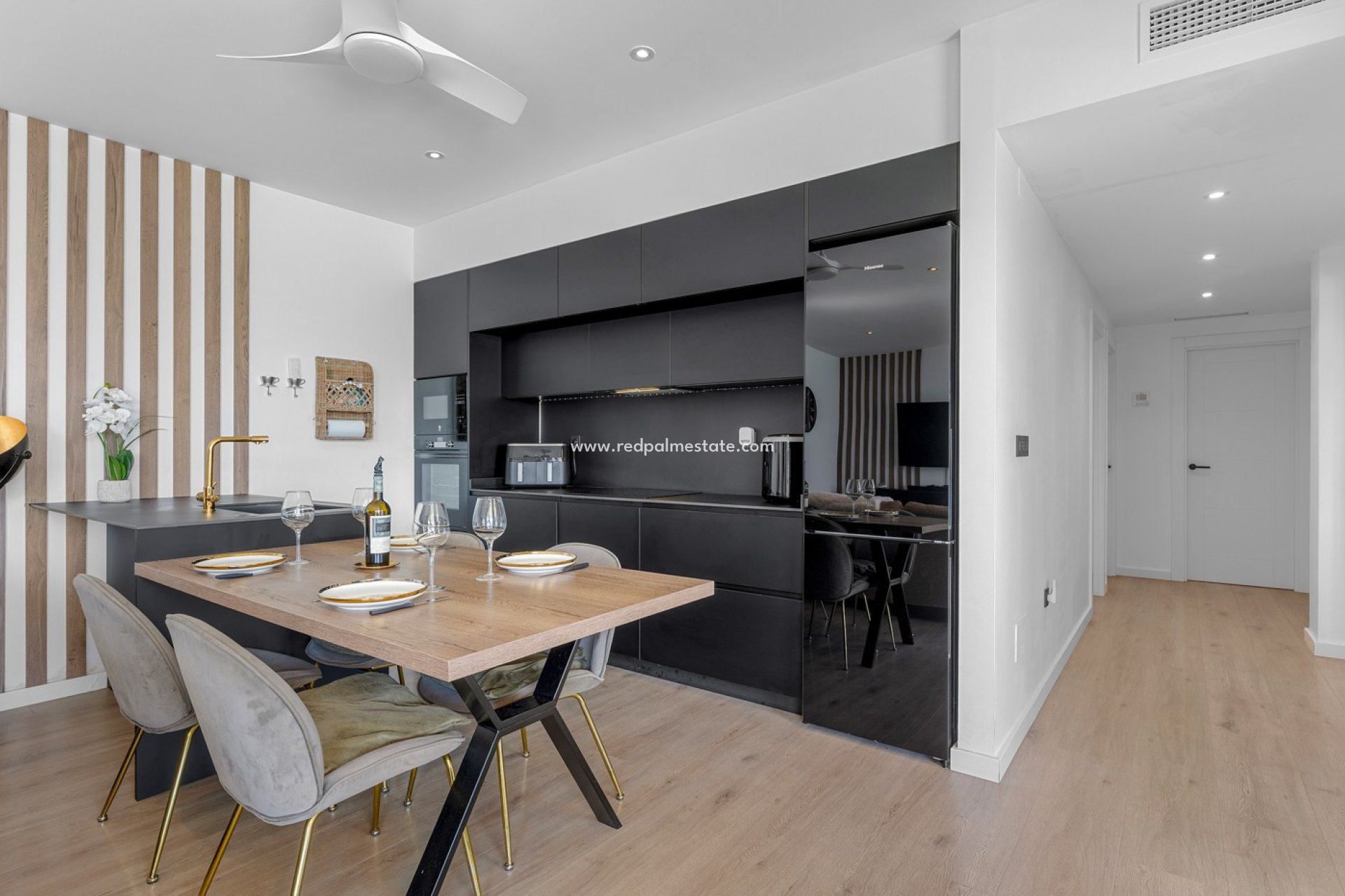 Reventa - Villa -
Fortuna - Urbanizacion Las Kalendas