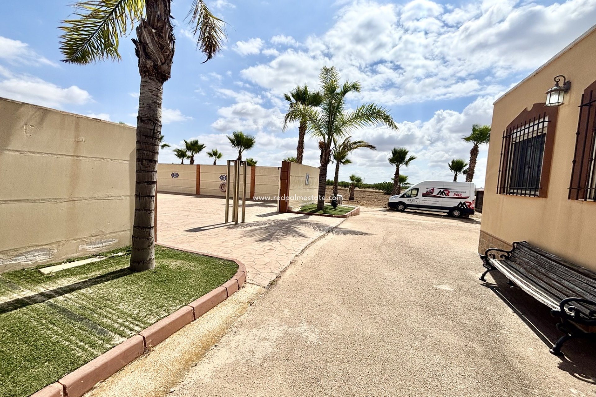 Reventa - Villa -
Fuente Álamo - Inland