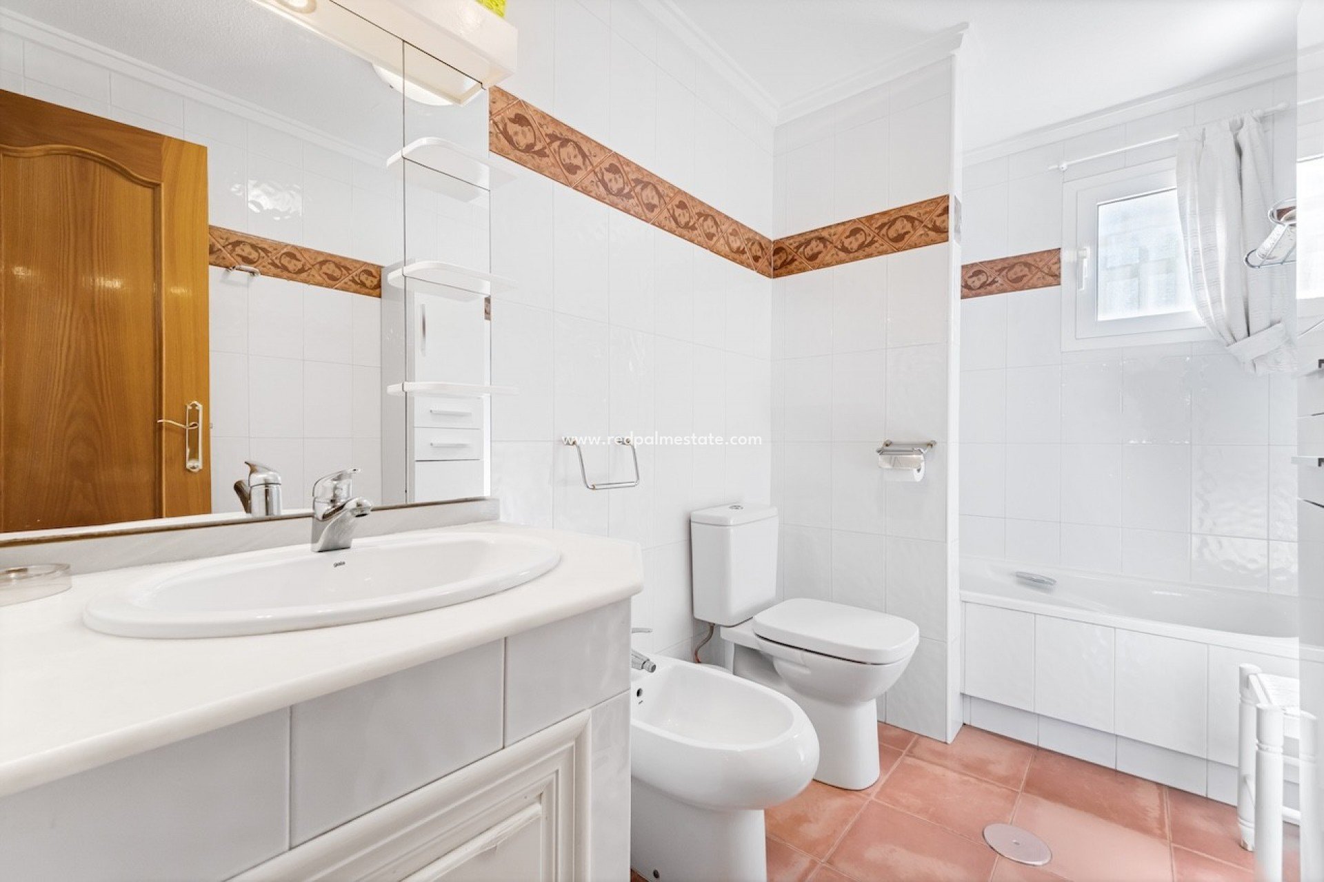 Reventa - Villa -
Gran Alacant - Monte Y Mar