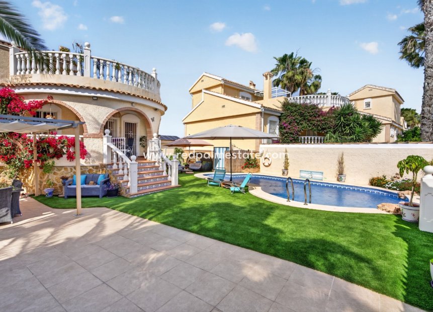 Reventa - Villa -
Gran Alacant - Monte Y Mar