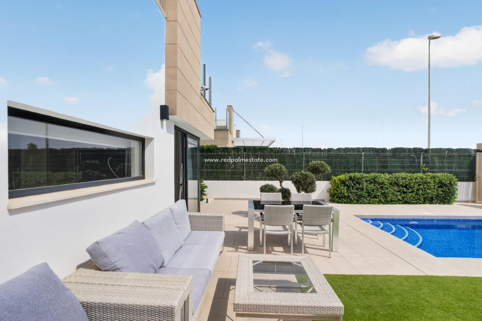 Reventa - Villa -
Guardamar del Segura - El Raso