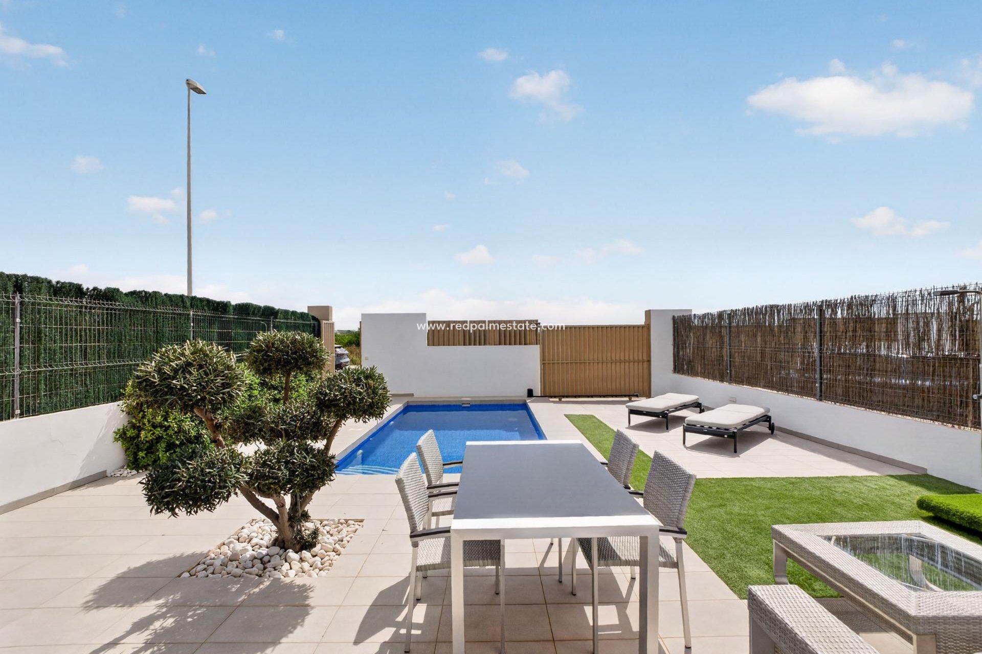 Reventa - Villa -
Guardamar del Segura - El Raso