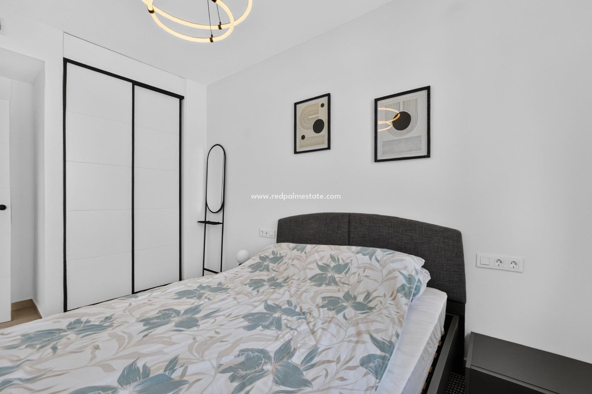 Reventa - Villa -
Guardamar del Segura - El Raso