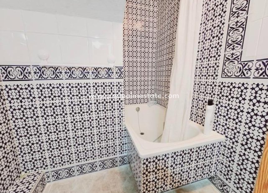 Reventa - Villa -
Guardamar del Segura - Guarmar Del Segura