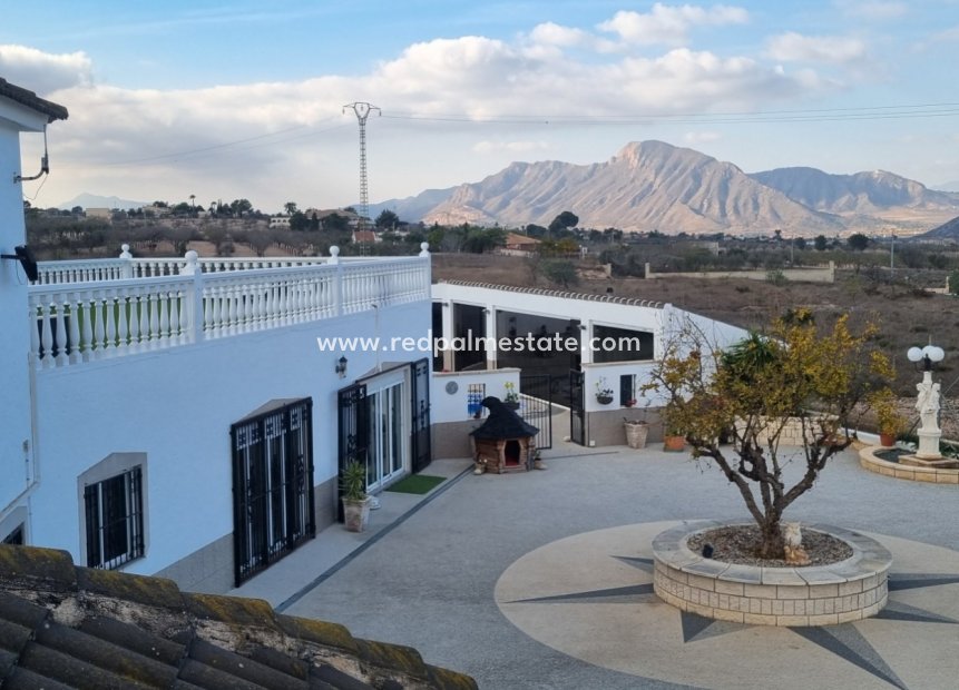 Reventa - Villa -
Hondón de los Fráiles - Inland