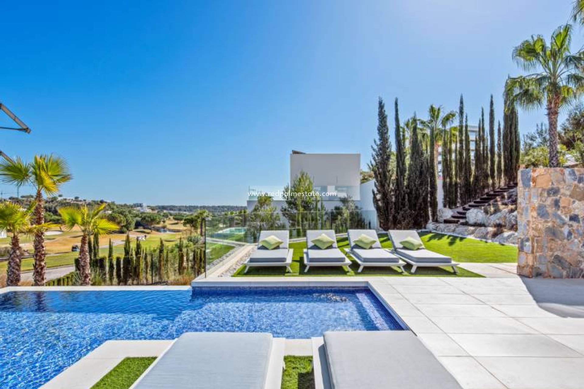 Reventa - Villa independiente -
Las Colinas Golf - Costa Blanca