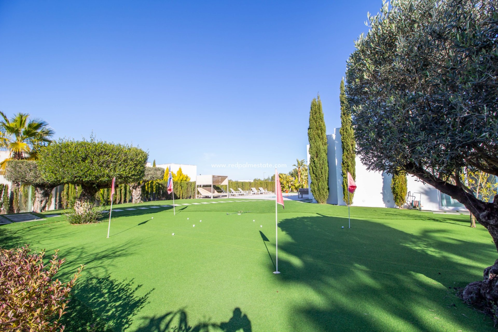 Reventa - Villa independiente -
Las Colinas Golf