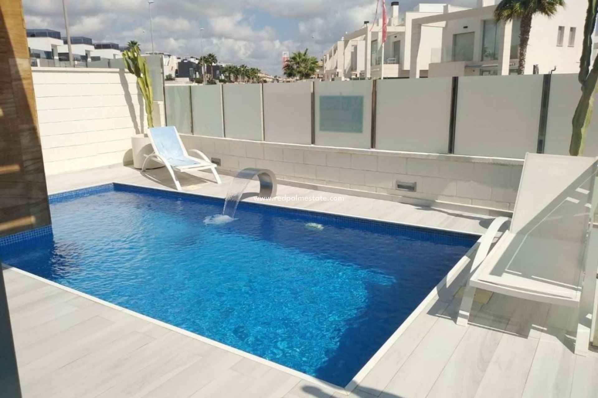 Reventa - Villa independiente -
Lomas de Cabo Roig