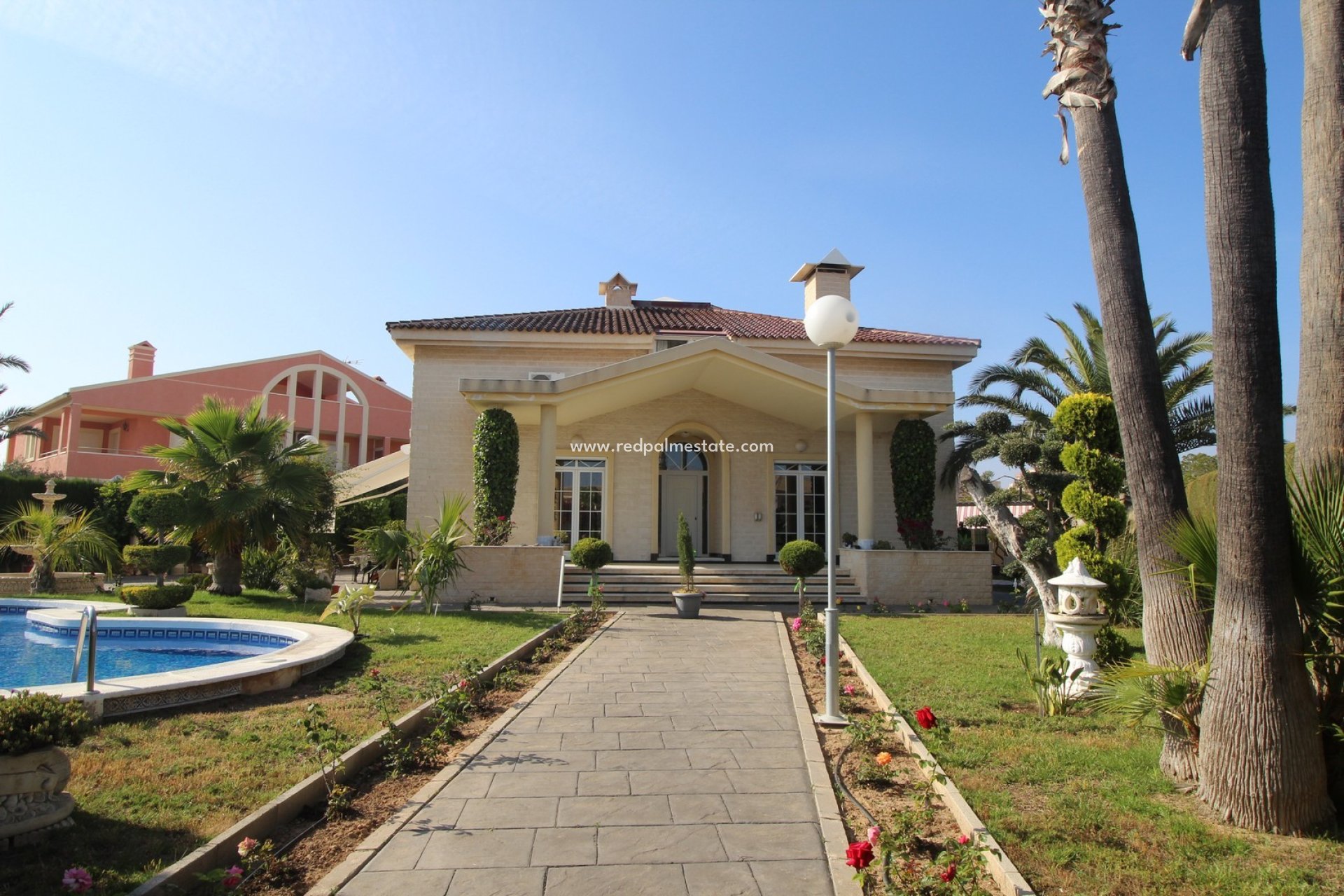 Reventa - Villa independiente -
Mil Palmeras - Costa Blanca