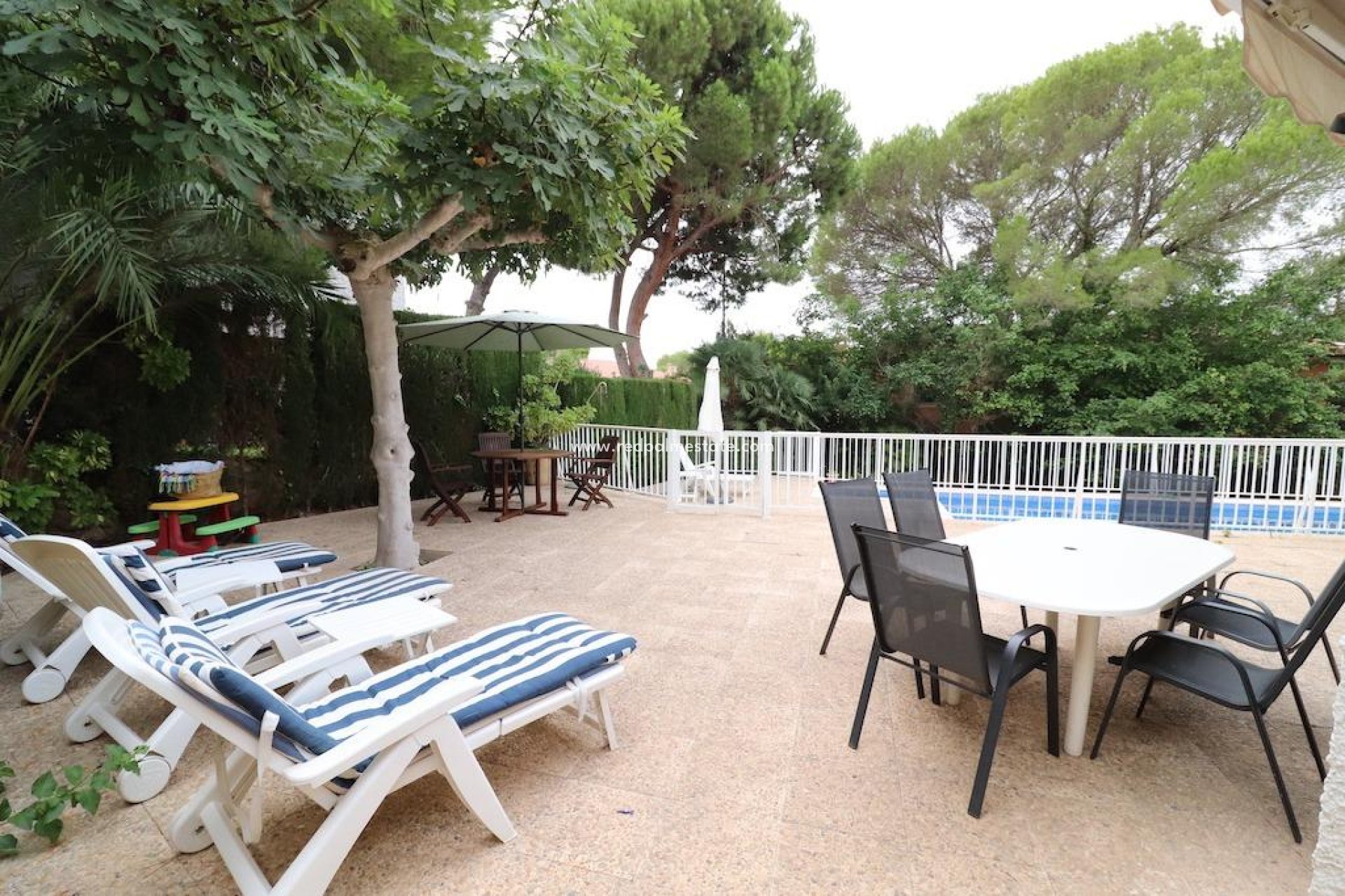 Reventa - Villa independiente -
Orihuela Costa - Costa Blanca