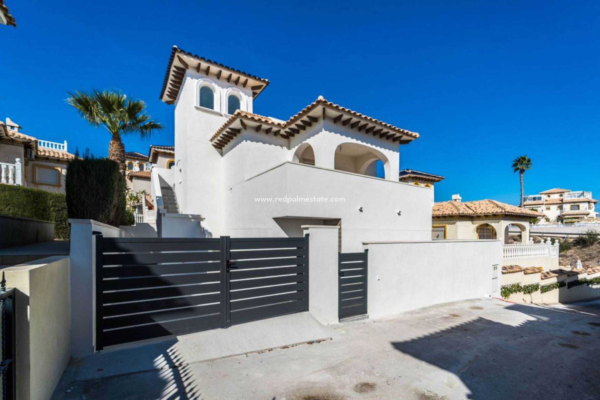 Reventa - Villa independiente -
Orihuela Costa - Costa Blanca