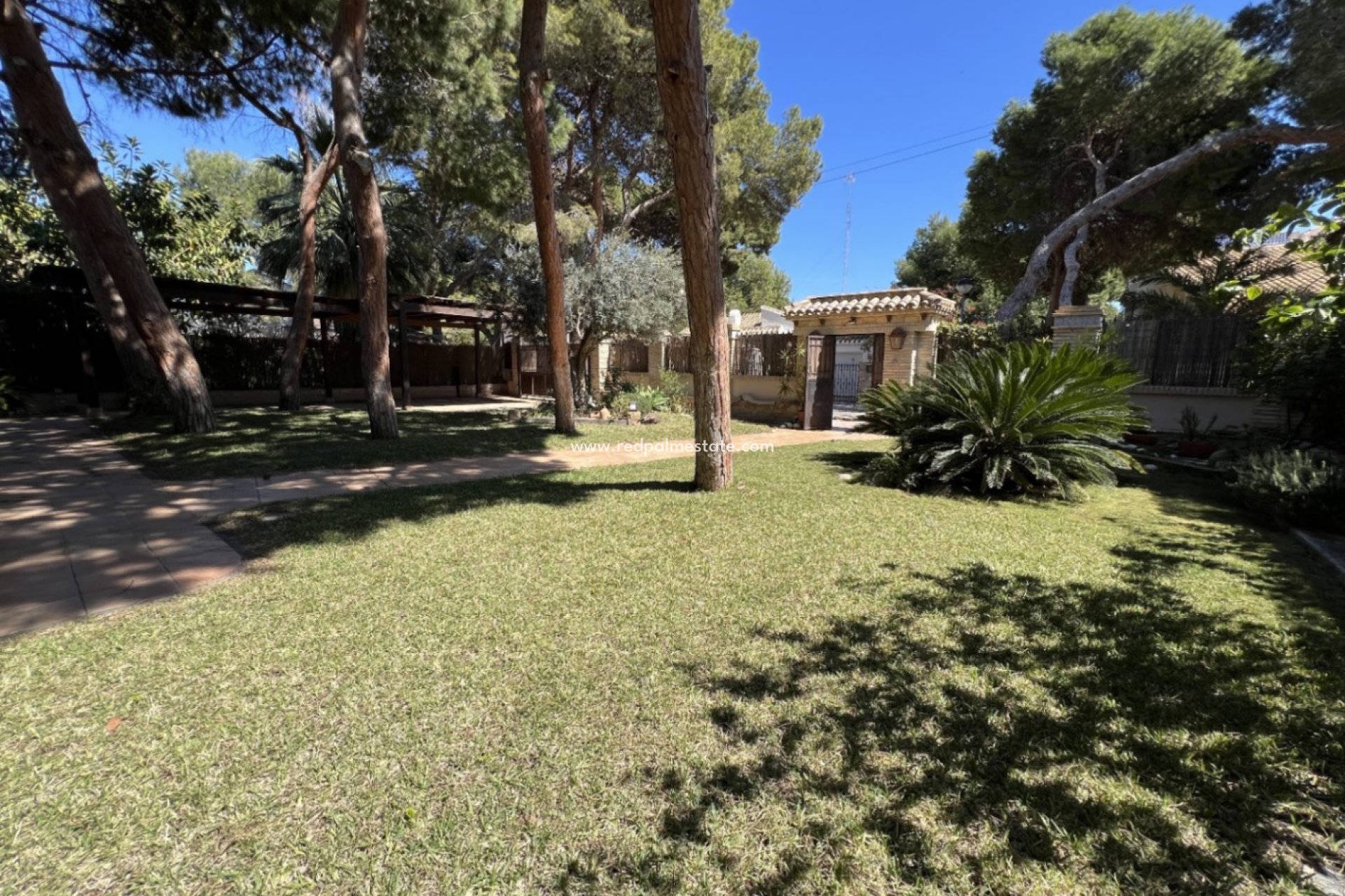 Reventa - Villa independiente -
Orihuela Costa - Costa Blanca