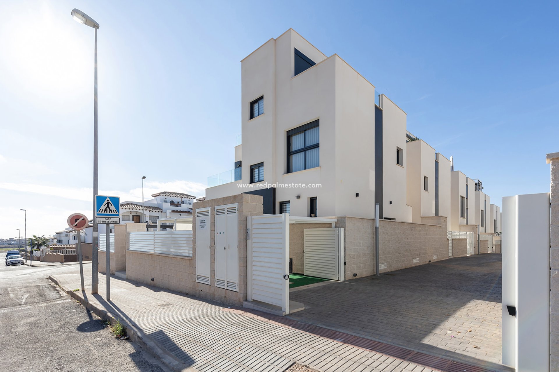 Reventa - Villa independiente -
Orihuela Costa - Costa Blanca