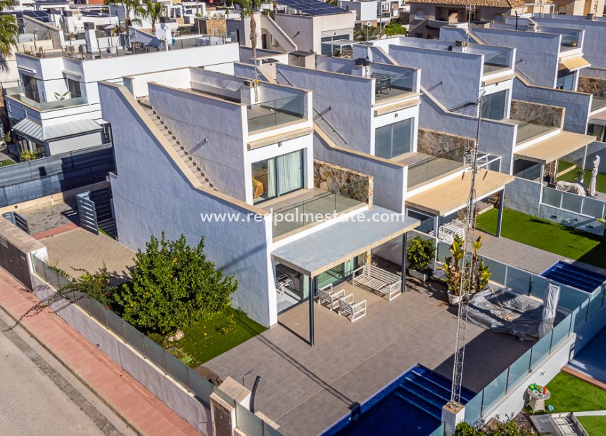 Reventa - Villa independiente -
Orihuela Costa - Costa Blanca