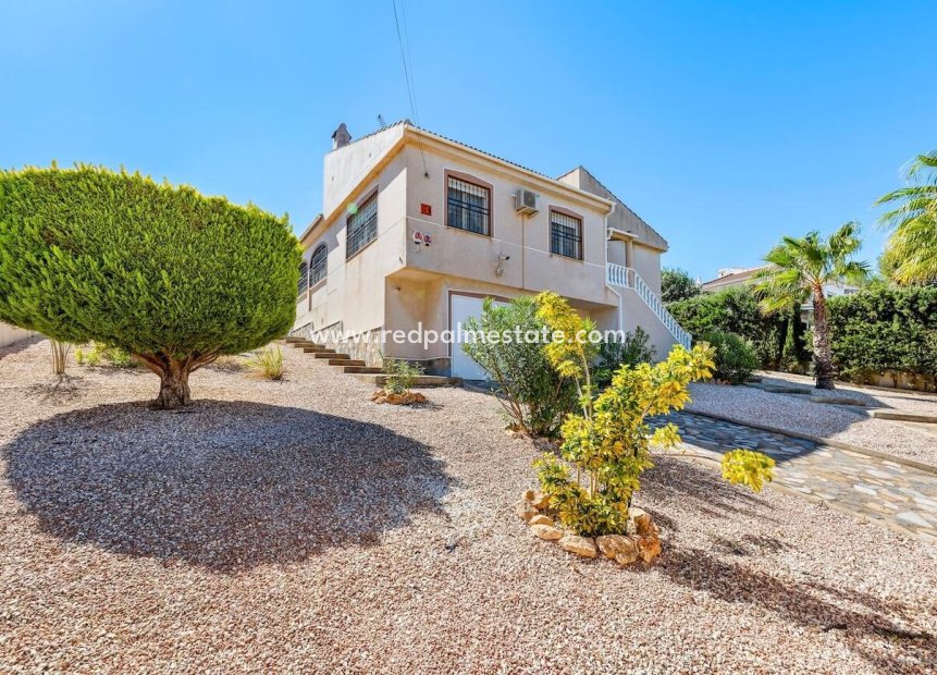 Reventa - Villa independiente -
Orihuela Costa - Las Filipinas