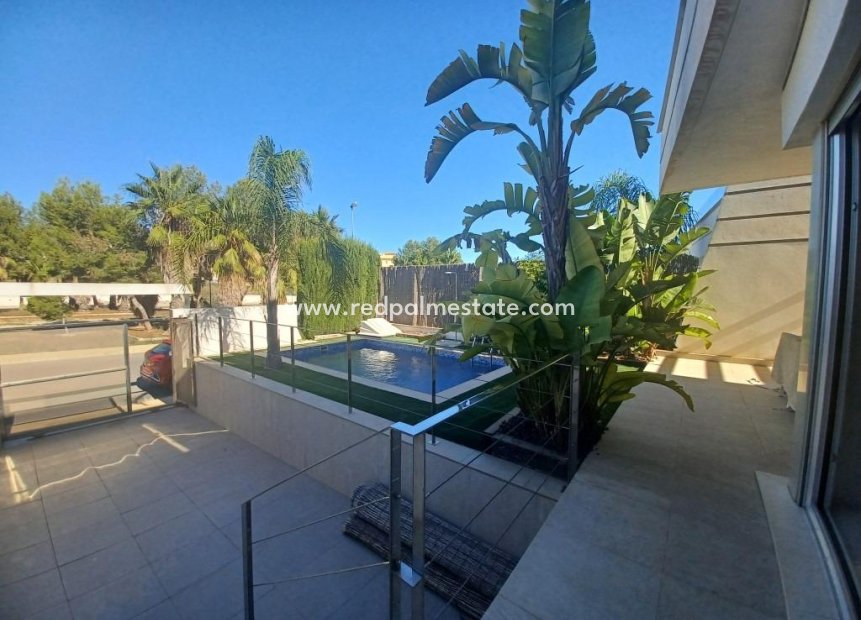 Reventa - Villa independiente -
Orihuela Costa - Las Filipinas