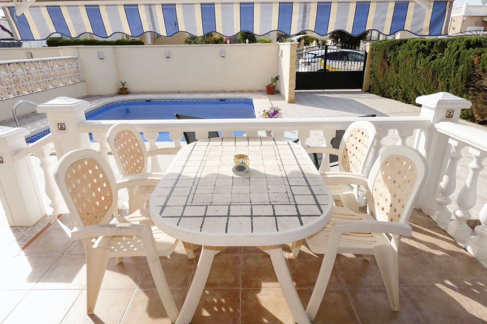 Reventa - Villa independiente -
Orihuela Costa - Playa Flamenca