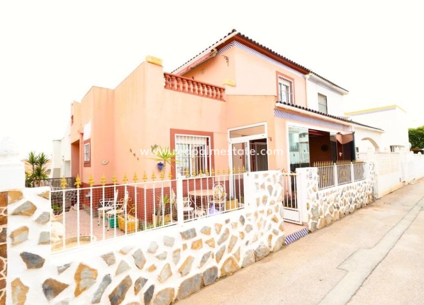 Reventa - Villa independiente -
Torrevieja - Los Balcones - Los Altos del Edén