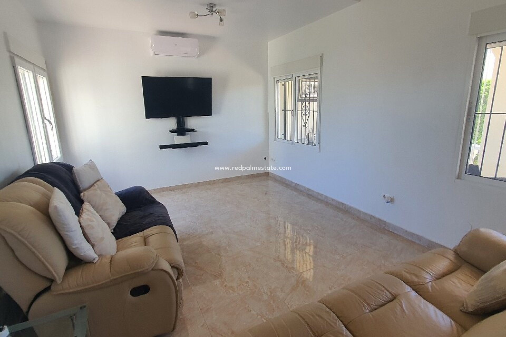 Reventa - Villa independiente -
Torrevieja - Los Balcones