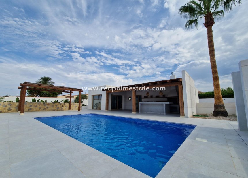 Reventa - Villa independiente -
Torrevieja