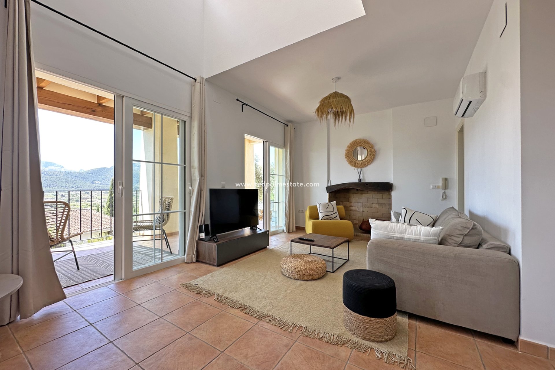 Reventa - Villa -
Jalón - Inland