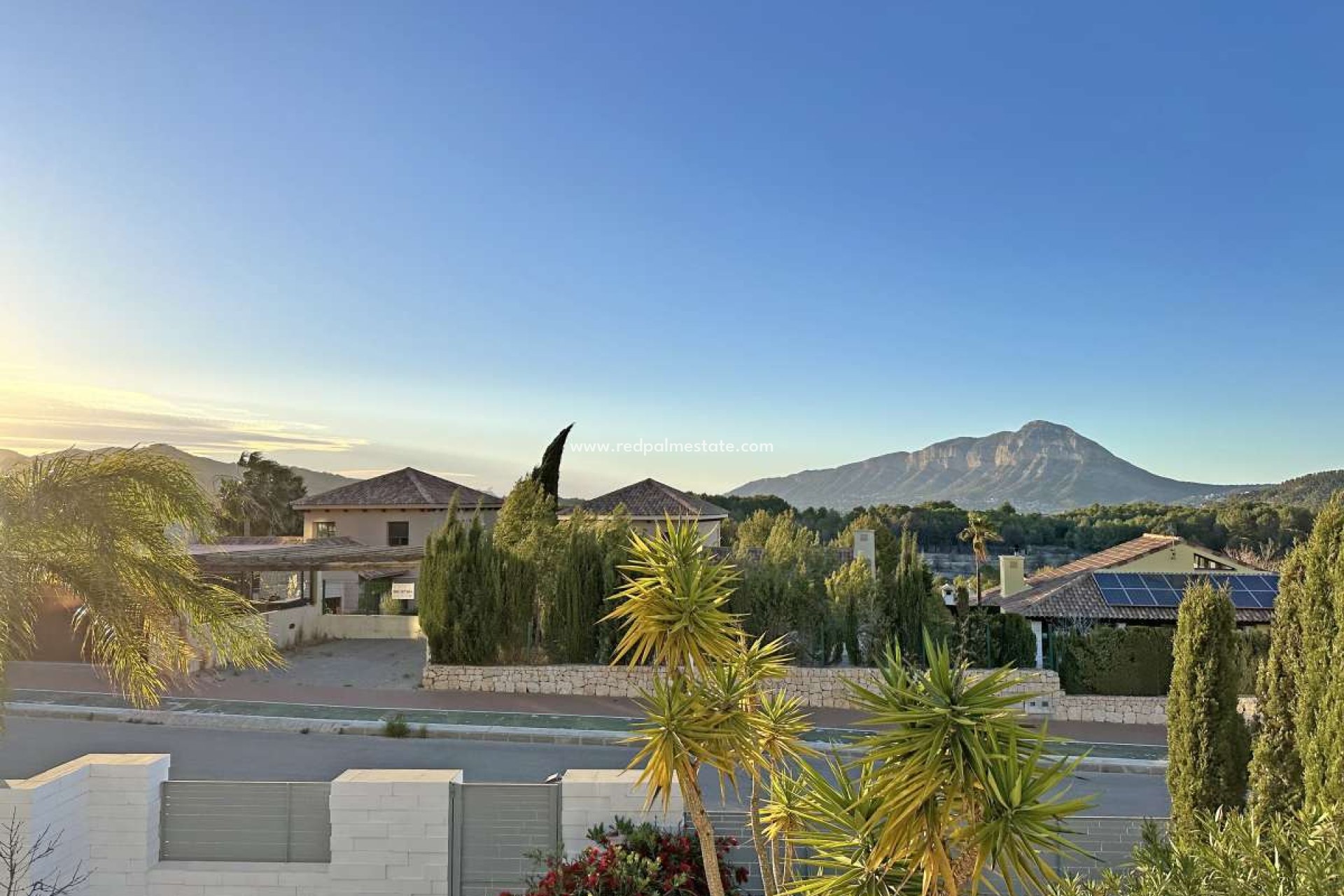 Reventa - Villa -
Jávea