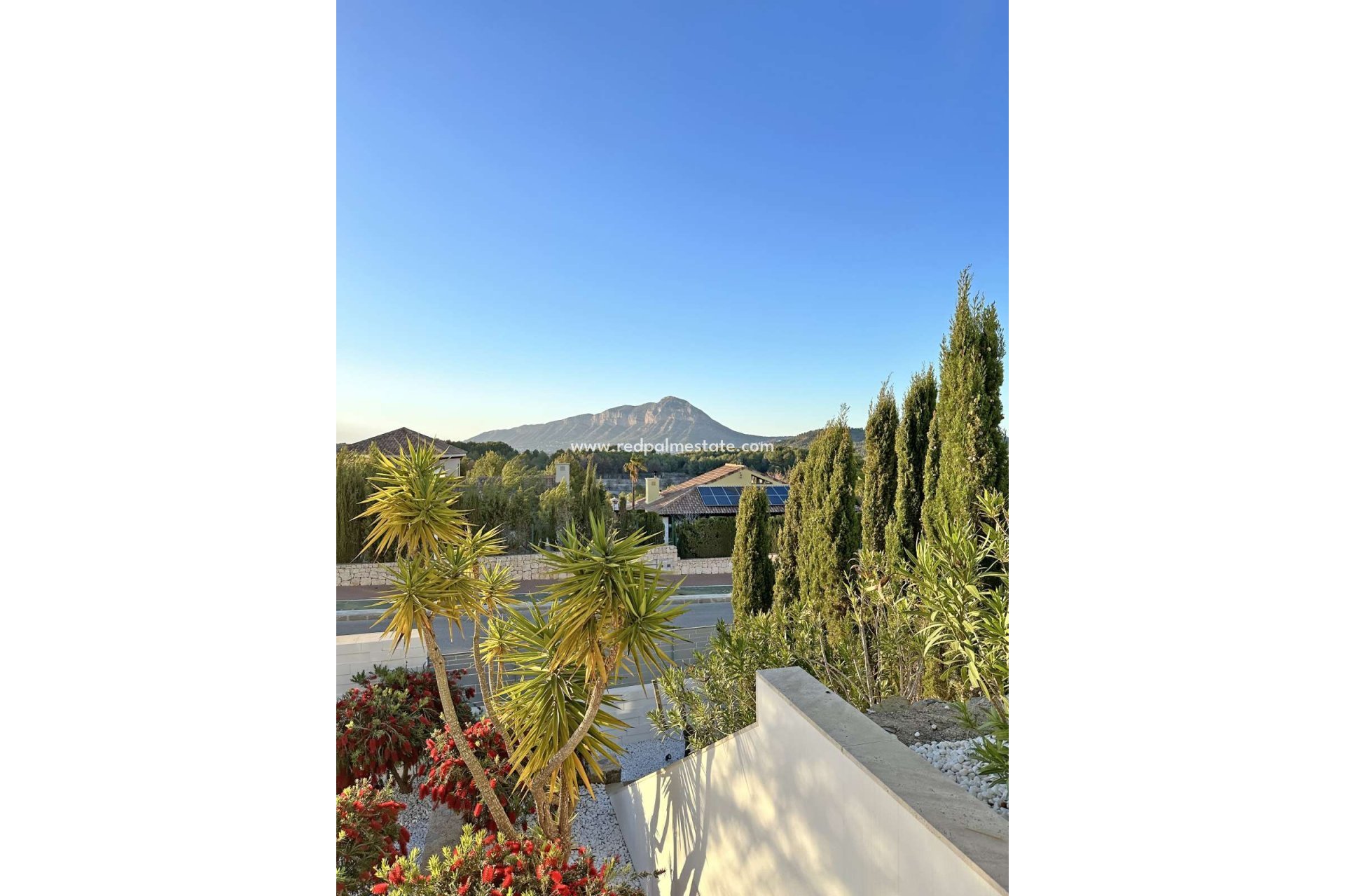 Reventa - Villa -
Jávea