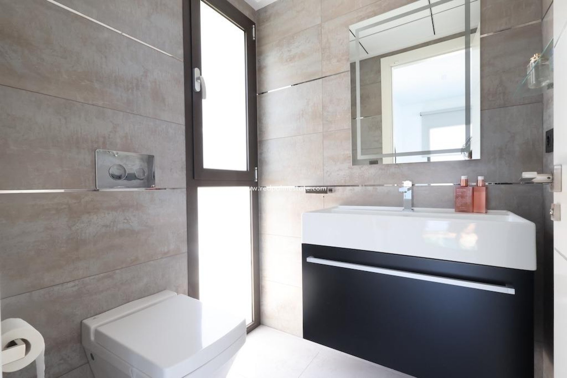 Reventa - Villa -
Jávea