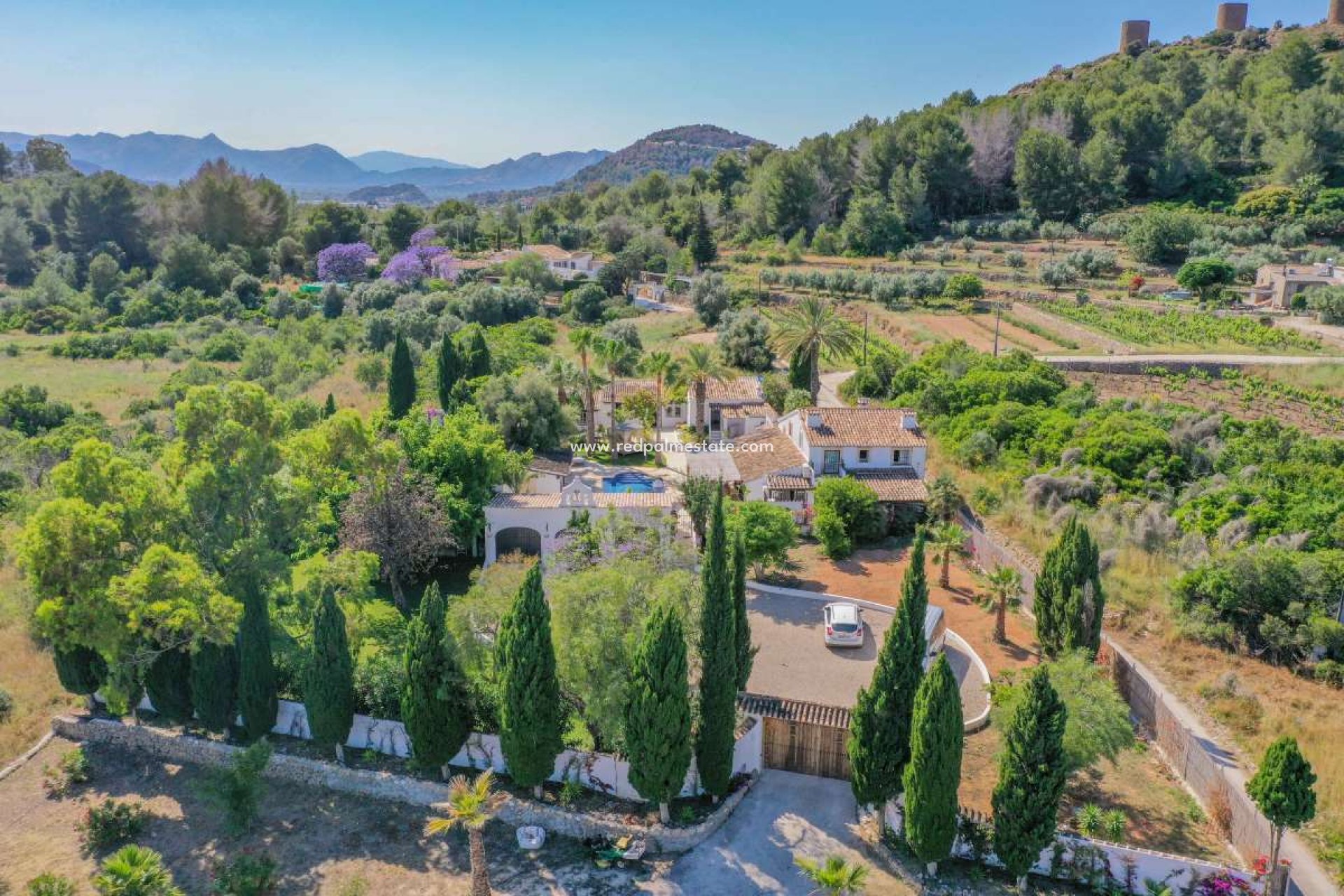 Reventa - Villa -
Jesus Pobre - Inland