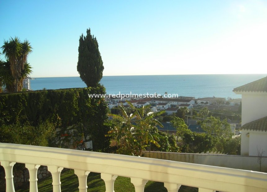 Reventa - Villa -
La Cala de Mijas