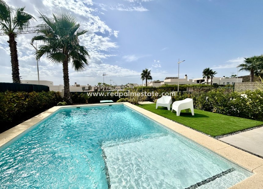 Reventa - Villa -
La Finca Golf Resort - Inland