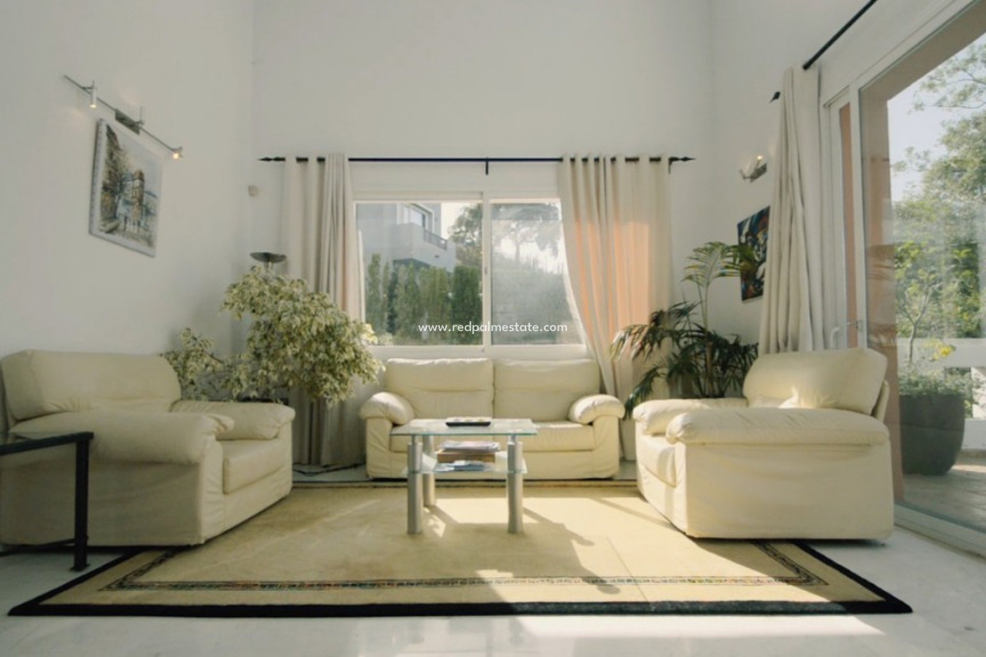 Reventa - Villa -
La Mairena