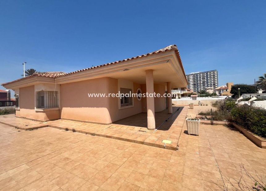Reventa - Villa -
La Manga - Playa Del Galán