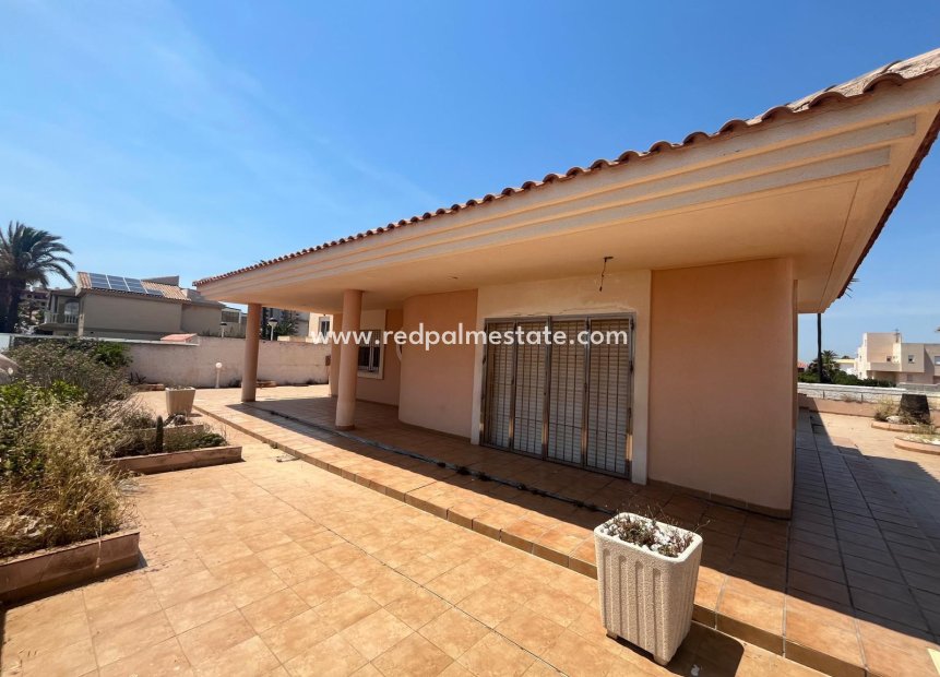 Reventa - Villa -
La Manga - Playa Del Galán