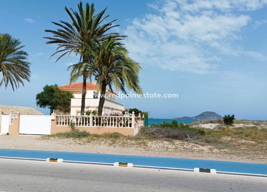 Reventa - Villa -
La Manga