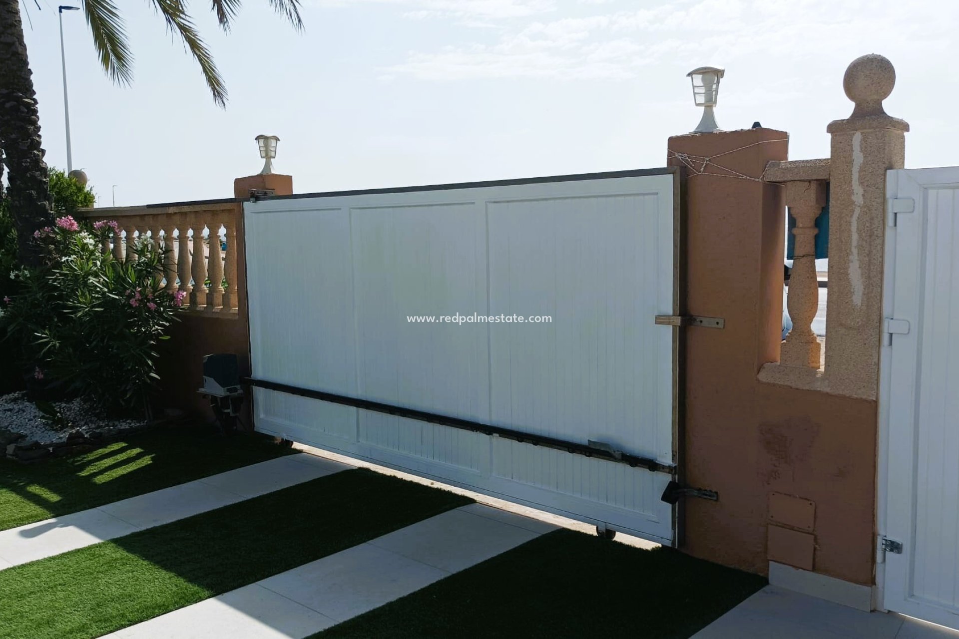 Reventa - Villa -
La Manga