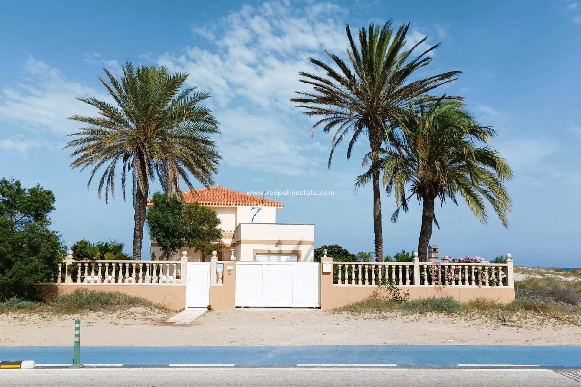 Reventa - Villa -
La Manga